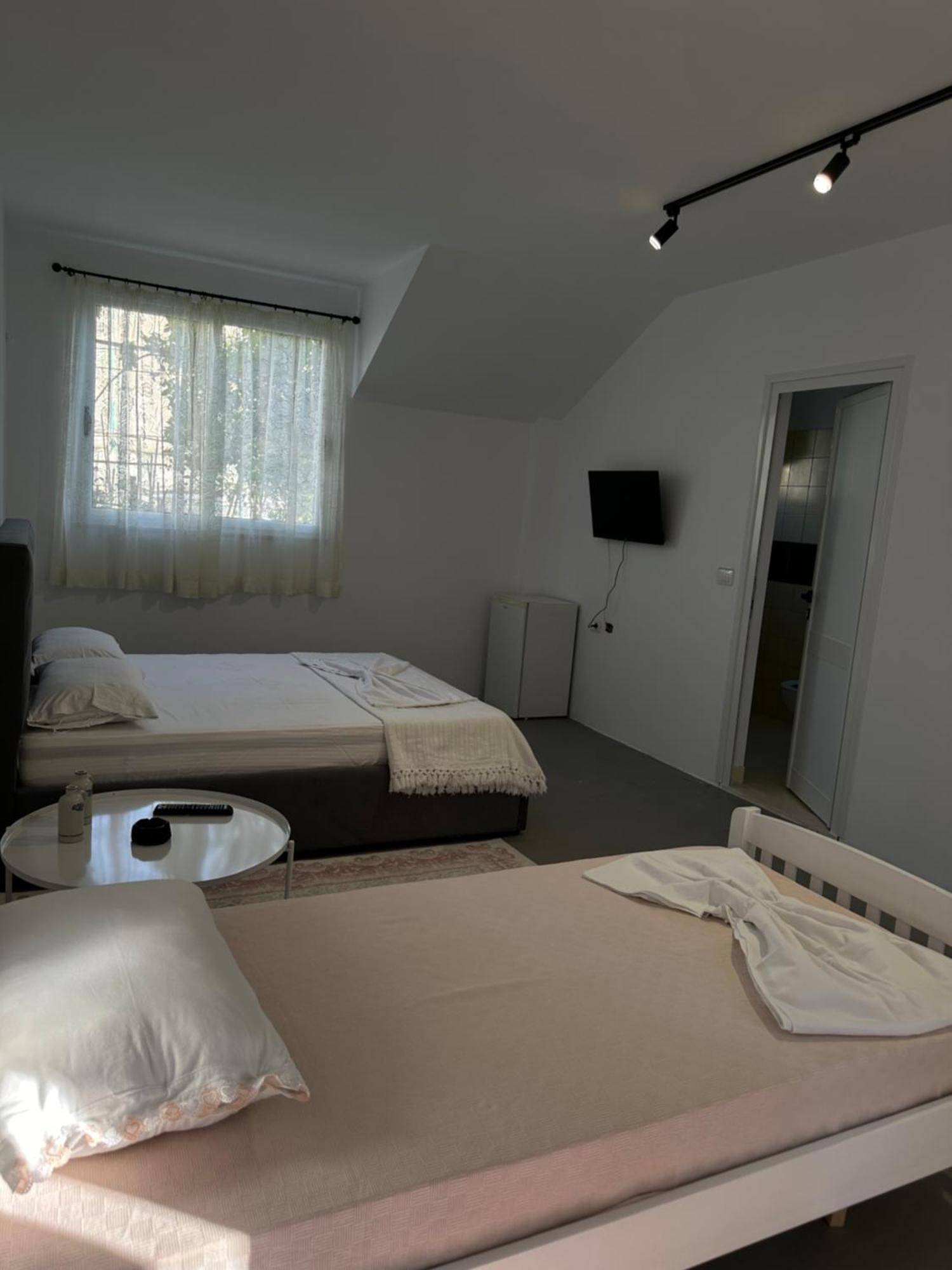Sunny Rentals Vlorë Buitenkant foto