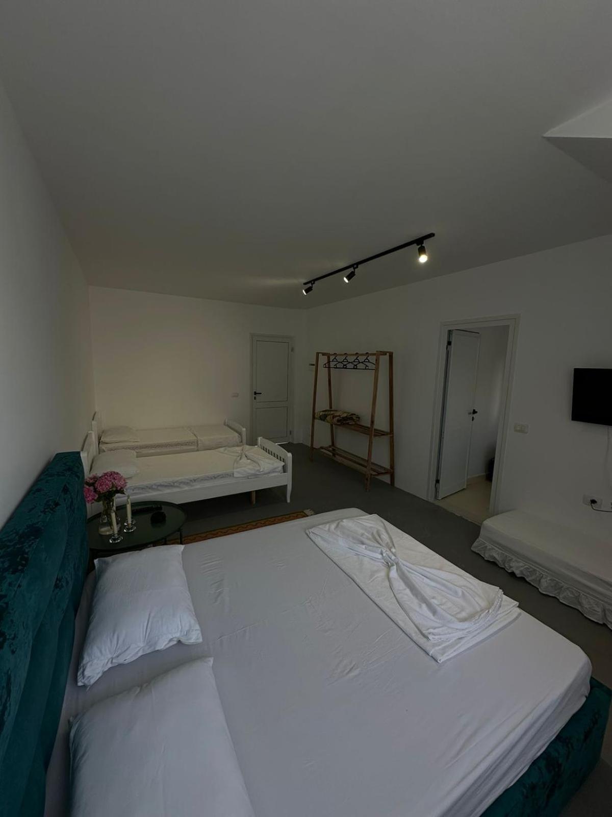 Sunny Rentals Vlorë Buitenkant foto